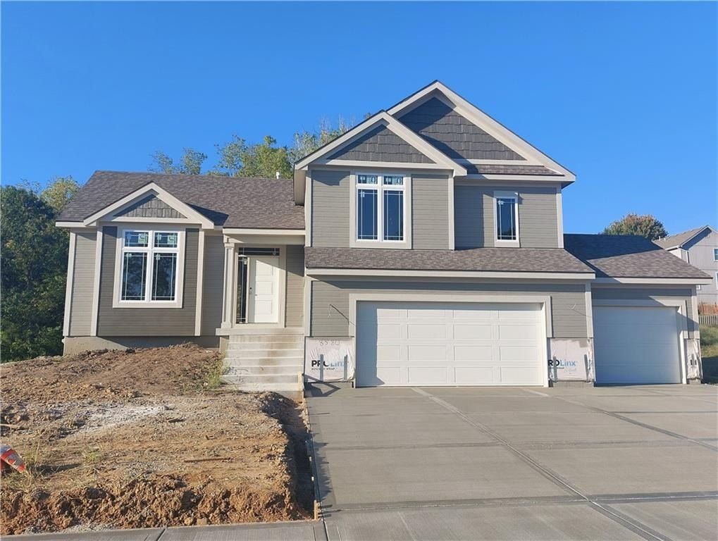 8580 Nw 75Th Terrace. Parkville, MO 64152