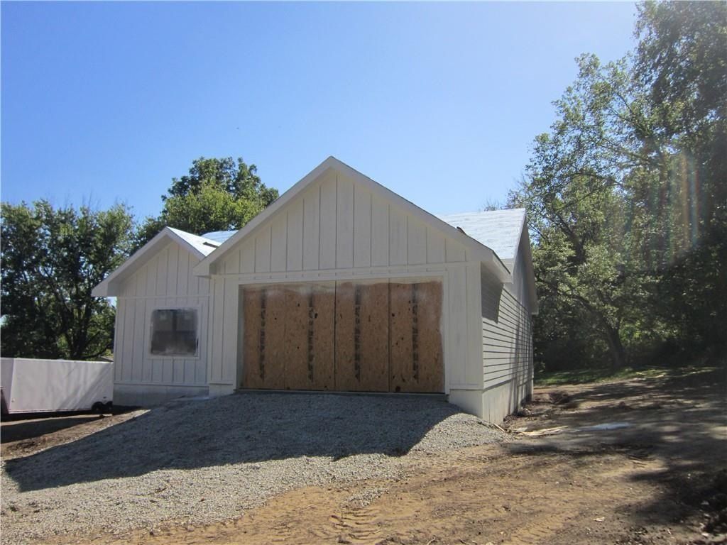 1219 Paton Street. Excelsior Springs, MO 64024