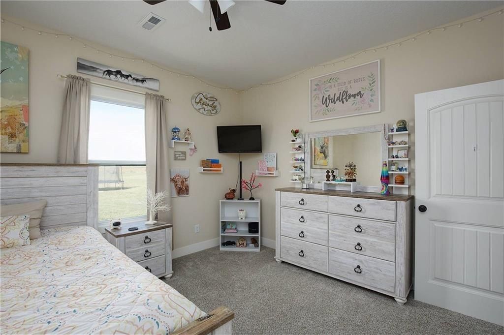 1671 Sw 300Th Road. Kingsville, MO 64061