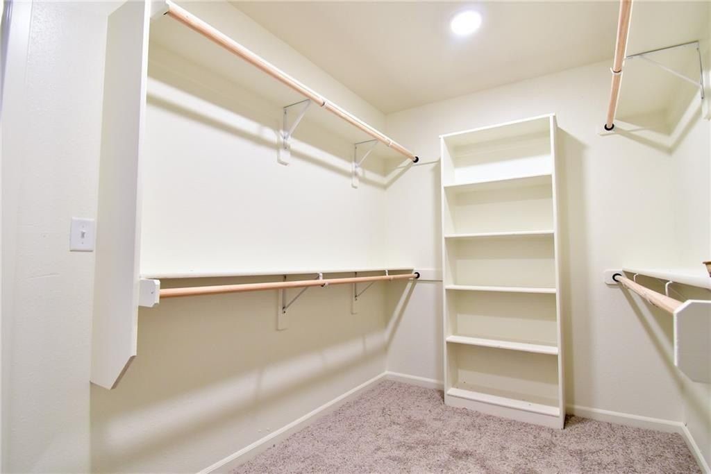 13459 Terrace Park Drive. Parkville, MO 64152