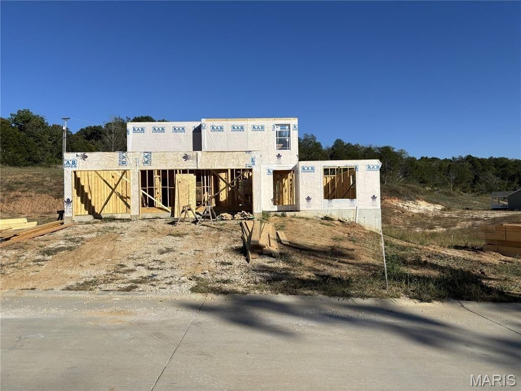 1506 Louisiana Drive. Herculaneum, MO 63048