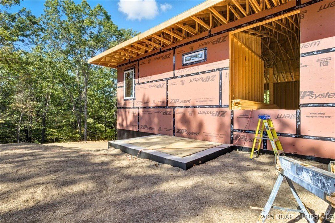 Kingsman Drive Lot 13. Camdenton, MO 65020