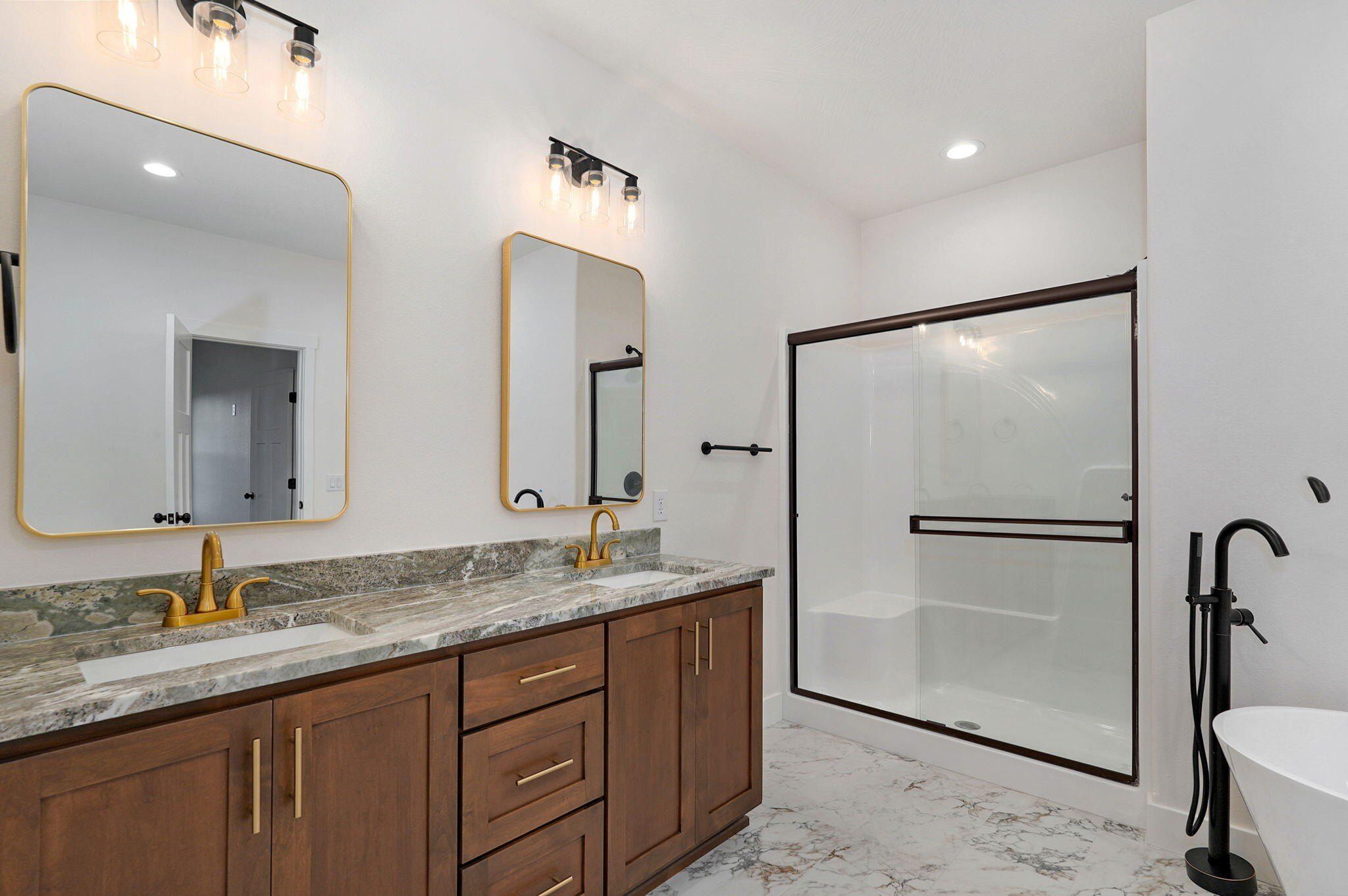 1429 N Collins Drive. Republic, MO 65738