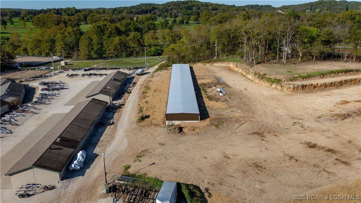 Sunny Slope Drive Unit 1. Camdenton, MO 65020