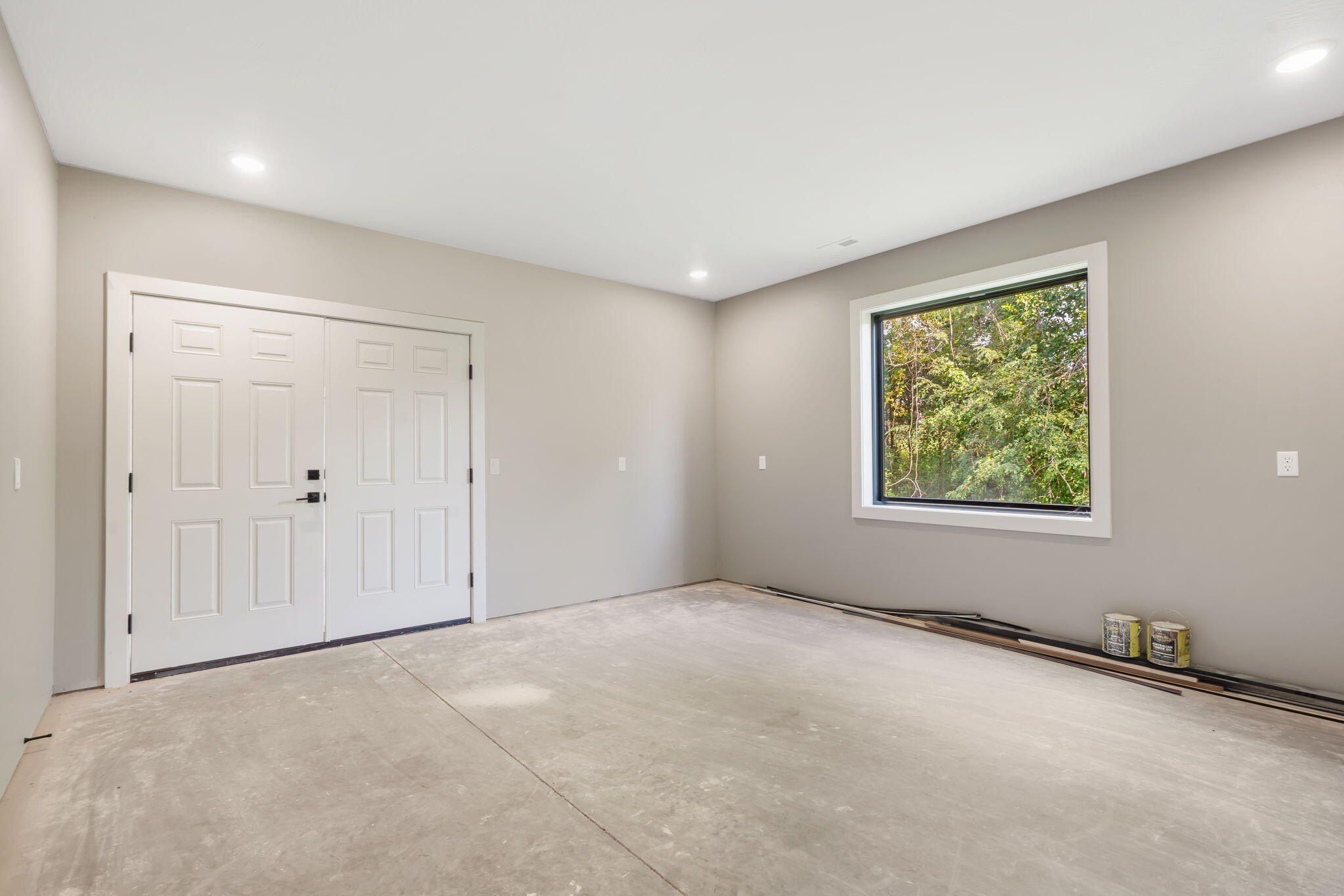 5946 S Clay Avenue. Springfield, MO 65810