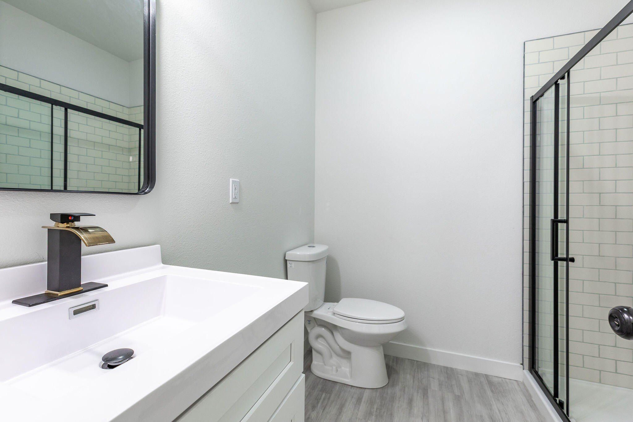 243 Sagers Lane. Hollister, MO 65672