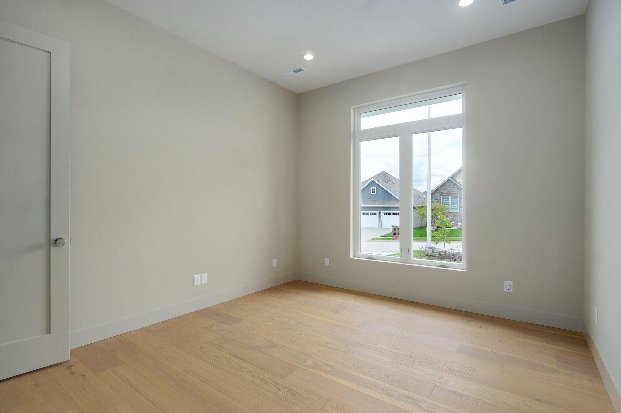 3725 E Woodhue Street. Springfield, MO 65802