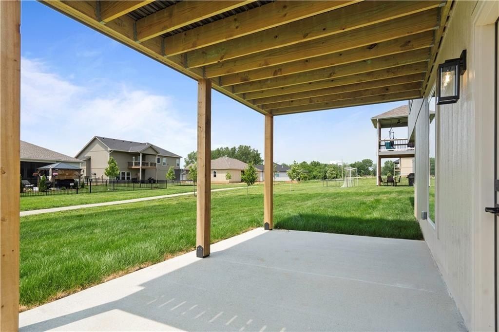 27603 E 128Th Court. Lees Summit, MO 64086