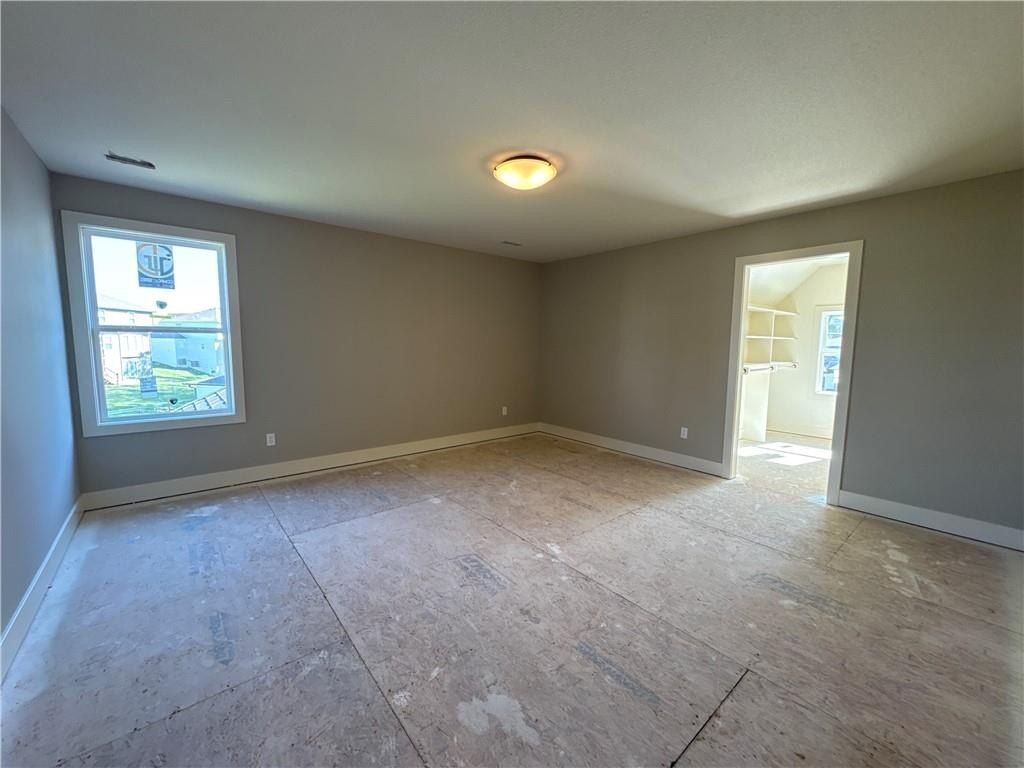 18130 Nw 127Th Street. Platte City, MO 64079