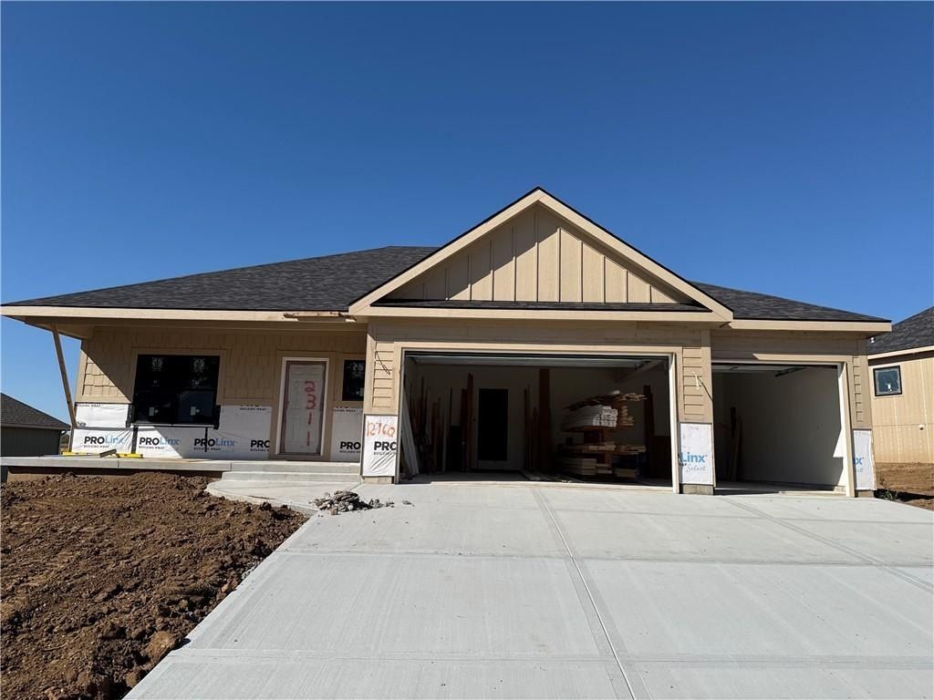 12760 Nw Larkspur Lane. Platte City, MO 64079