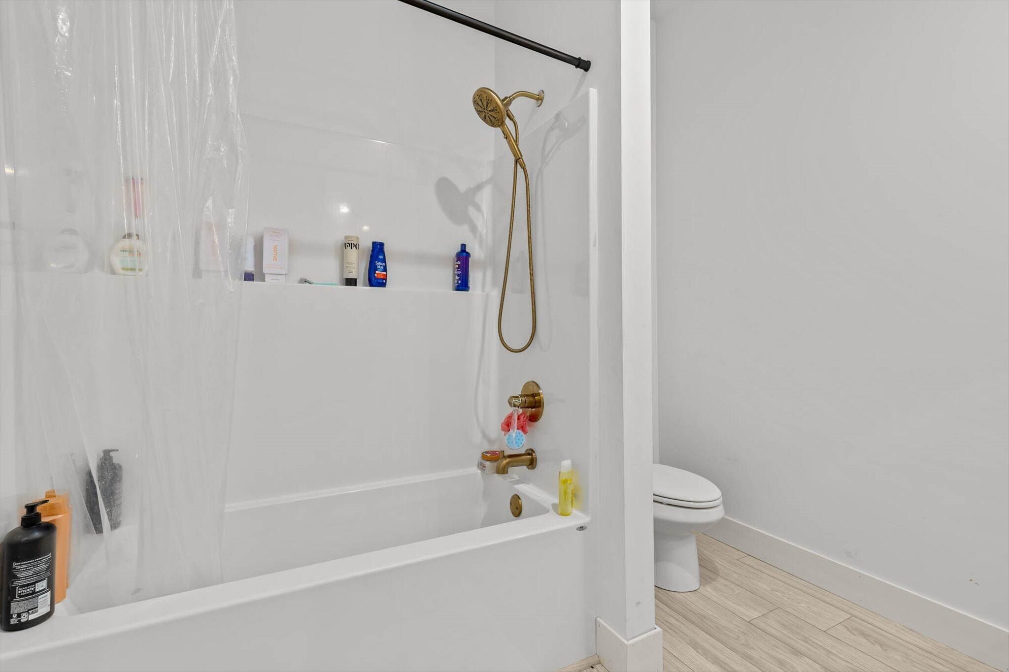 176 Shooting Star Lane. Nixa, MO 65714