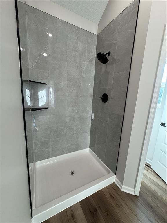 316 Ne 51 Road. Warrensburg, MO 64093