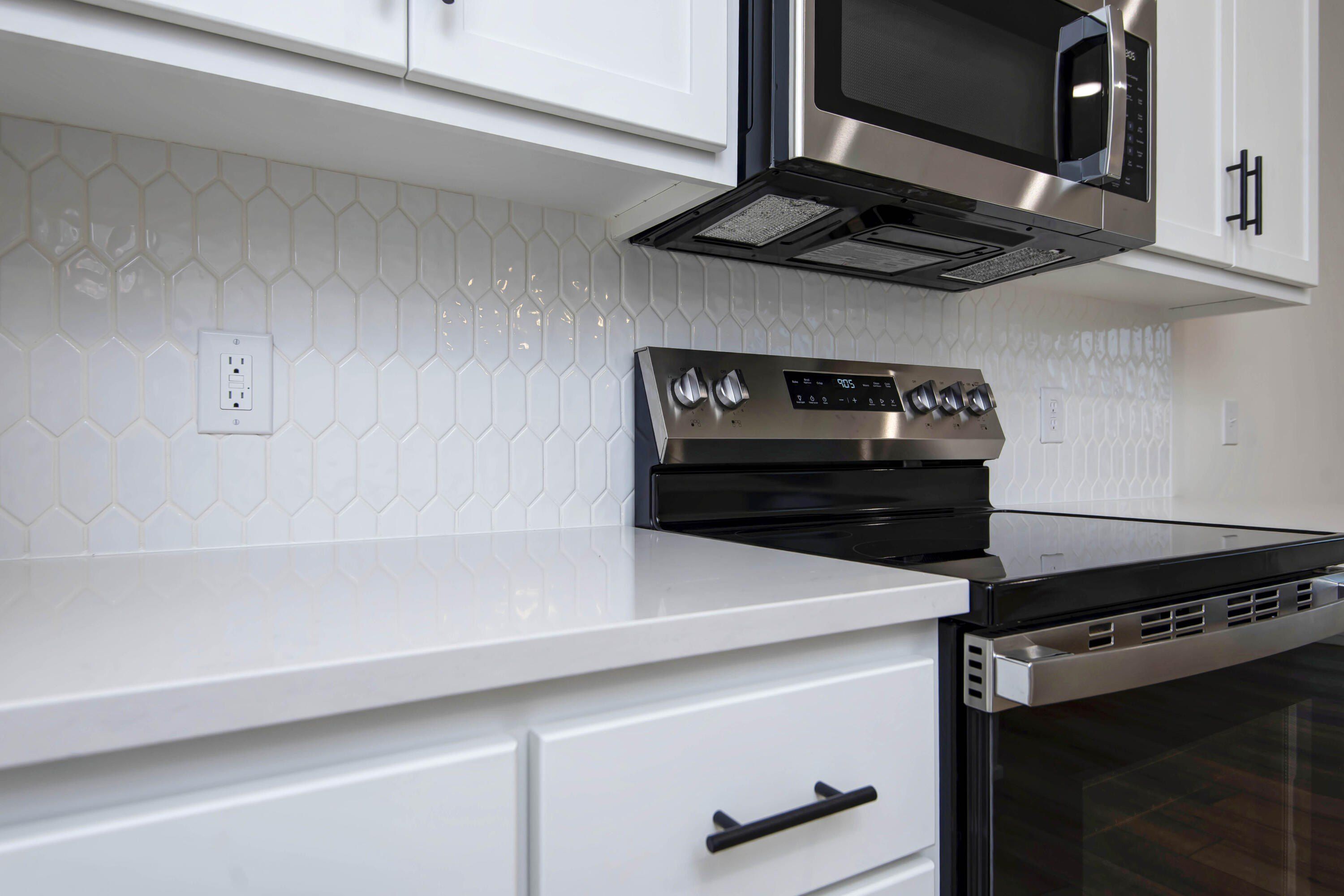 526 N Bryan Avenue. Rogersville, MO 65742