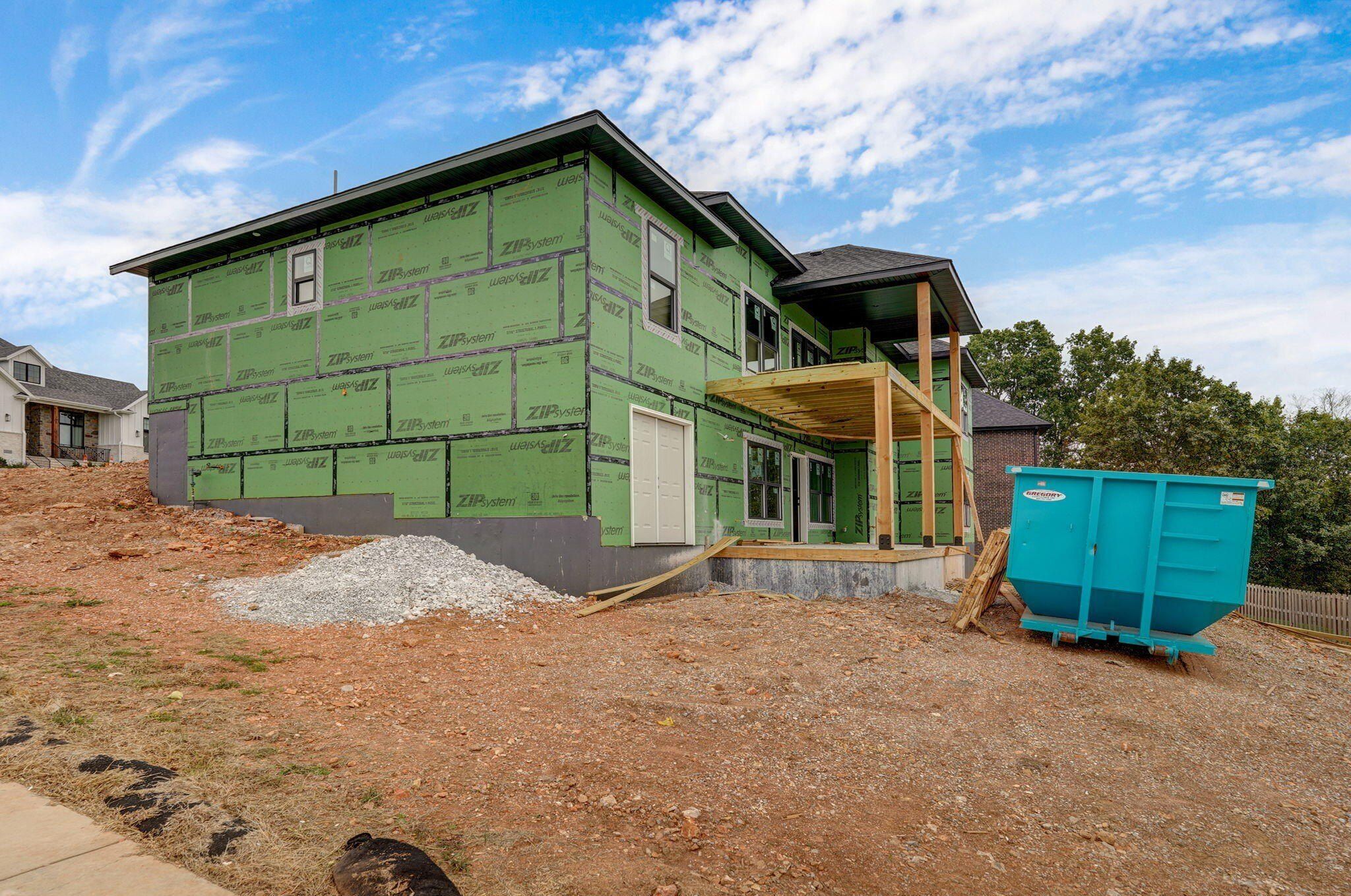 206 N Blarney Court. Nixa, MO 65714