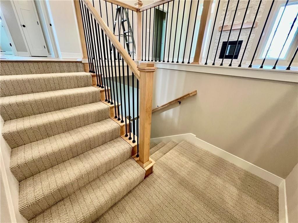 1913 Longview Drive. Liberty, MO 64068