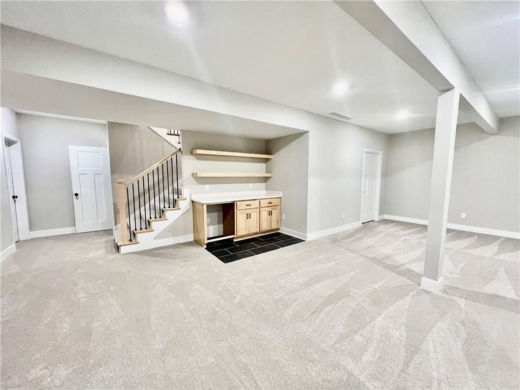 1913 Longview Drive. Liberty, MO 64068