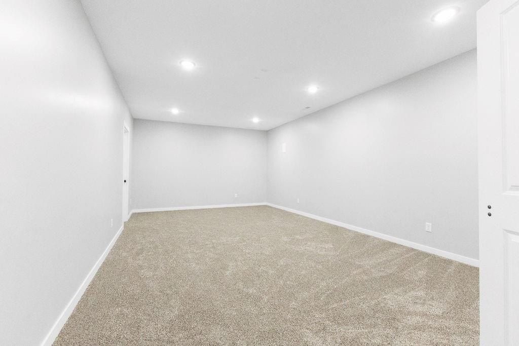 4716 Ne Amazonia Road. St Joseph, MO 64505