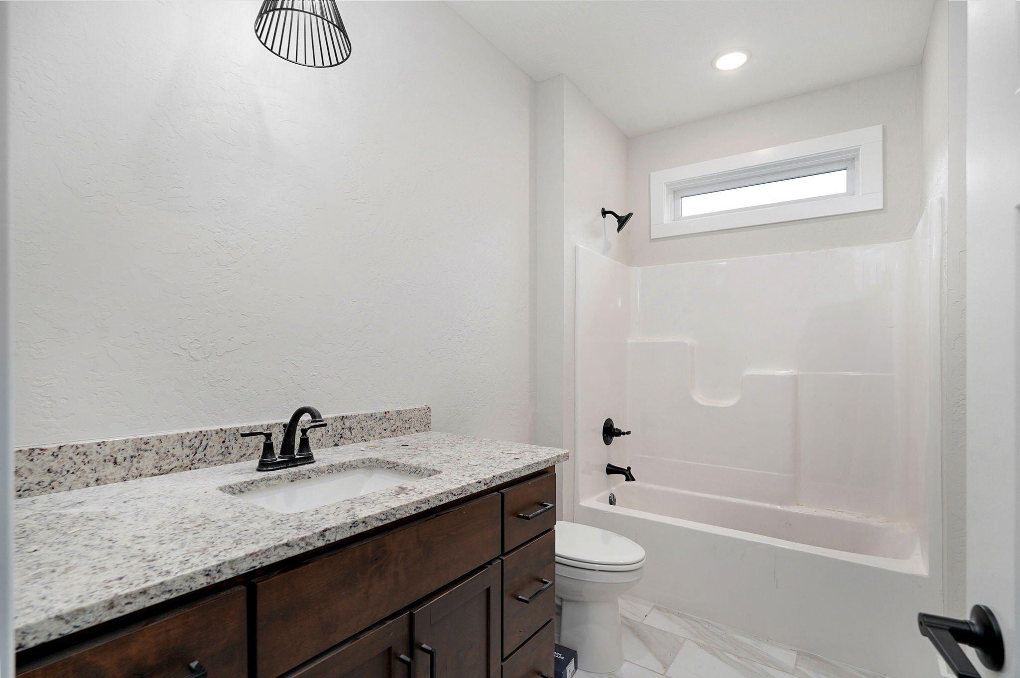 2971 W Teton Drive. Springfield, MO 65810