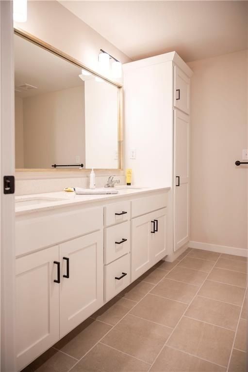 2625 Sw Summer Creek Place. Blue Springs, MO 64015