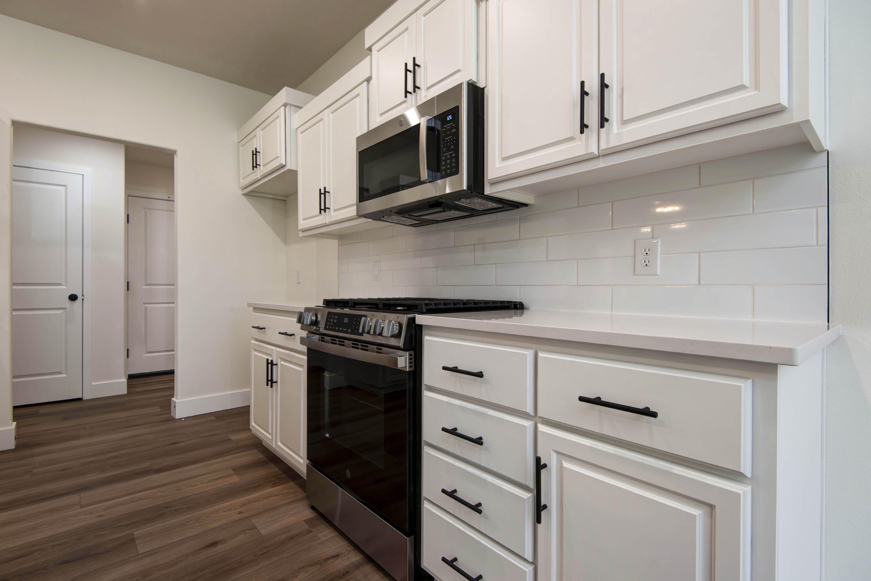 886 E Virginia Lane. Nixa, MO 65714