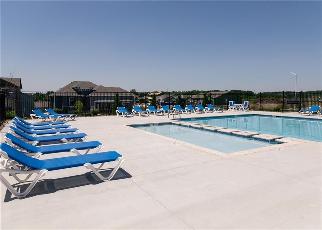 12502 S White Ash Lane. Lees Summit, MO 64086