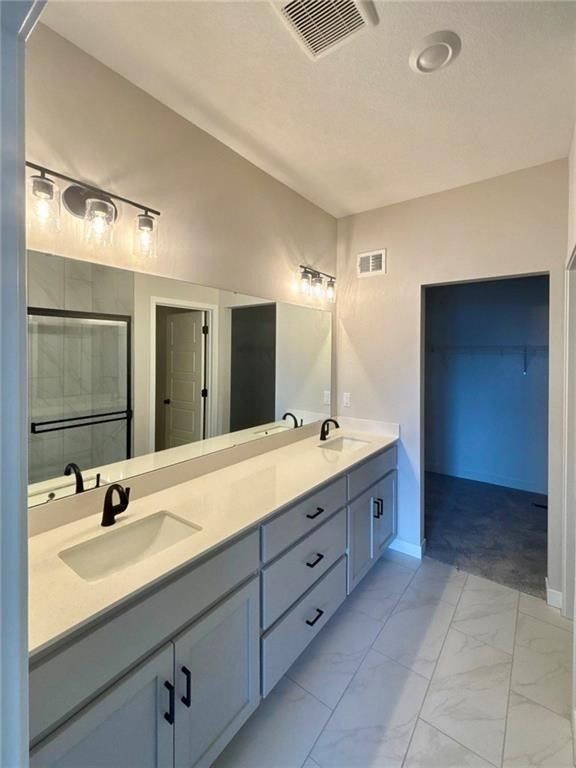 8943 Sw 6Th Street. Blue Springs, MO 64014