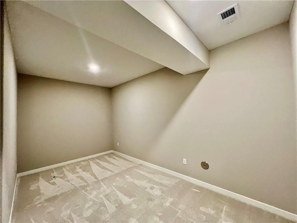 1909 Longview Drive. Liberty, MO 64068