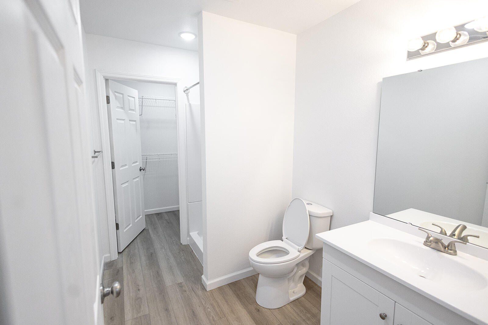 803 S Douglas Avenue. Springfield, MO 65806