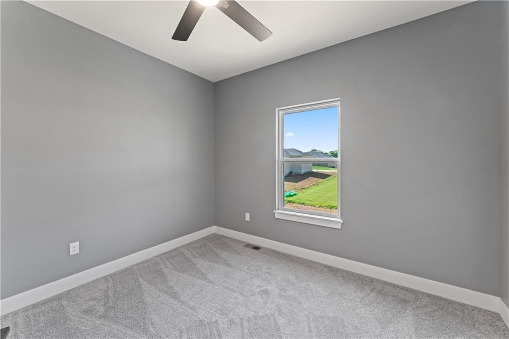 806 W Shawhan Parkway. Lone Jack, MO 64086