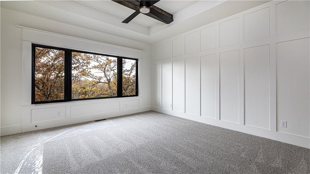 119 Teton Ridge. Greenwood, MO 64034