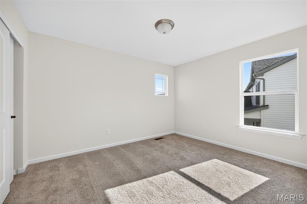 1933 Rolling River Circle. O Fallon, MO 63366