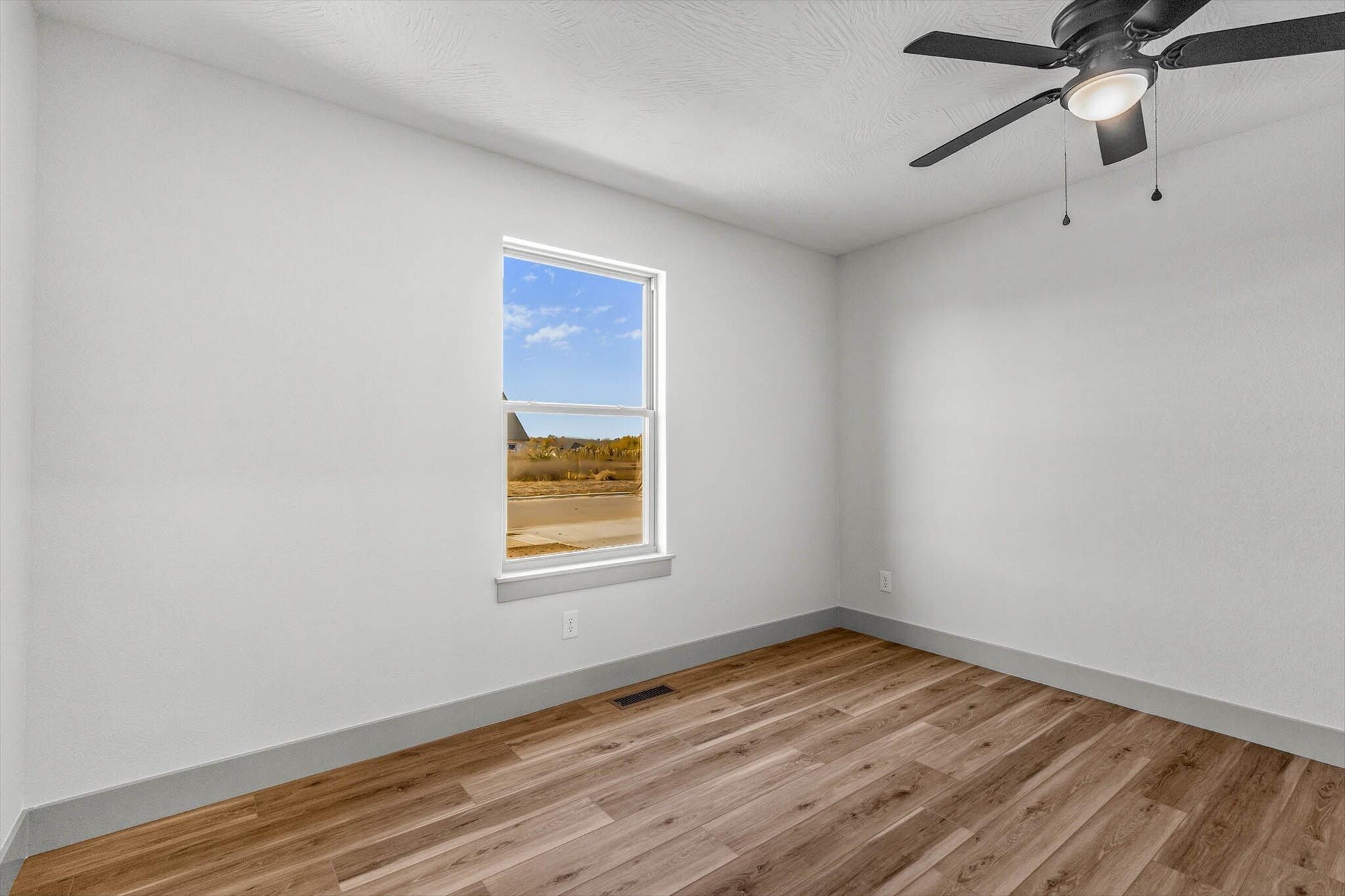 1406 N Collins Drive. Republic, MO 65738