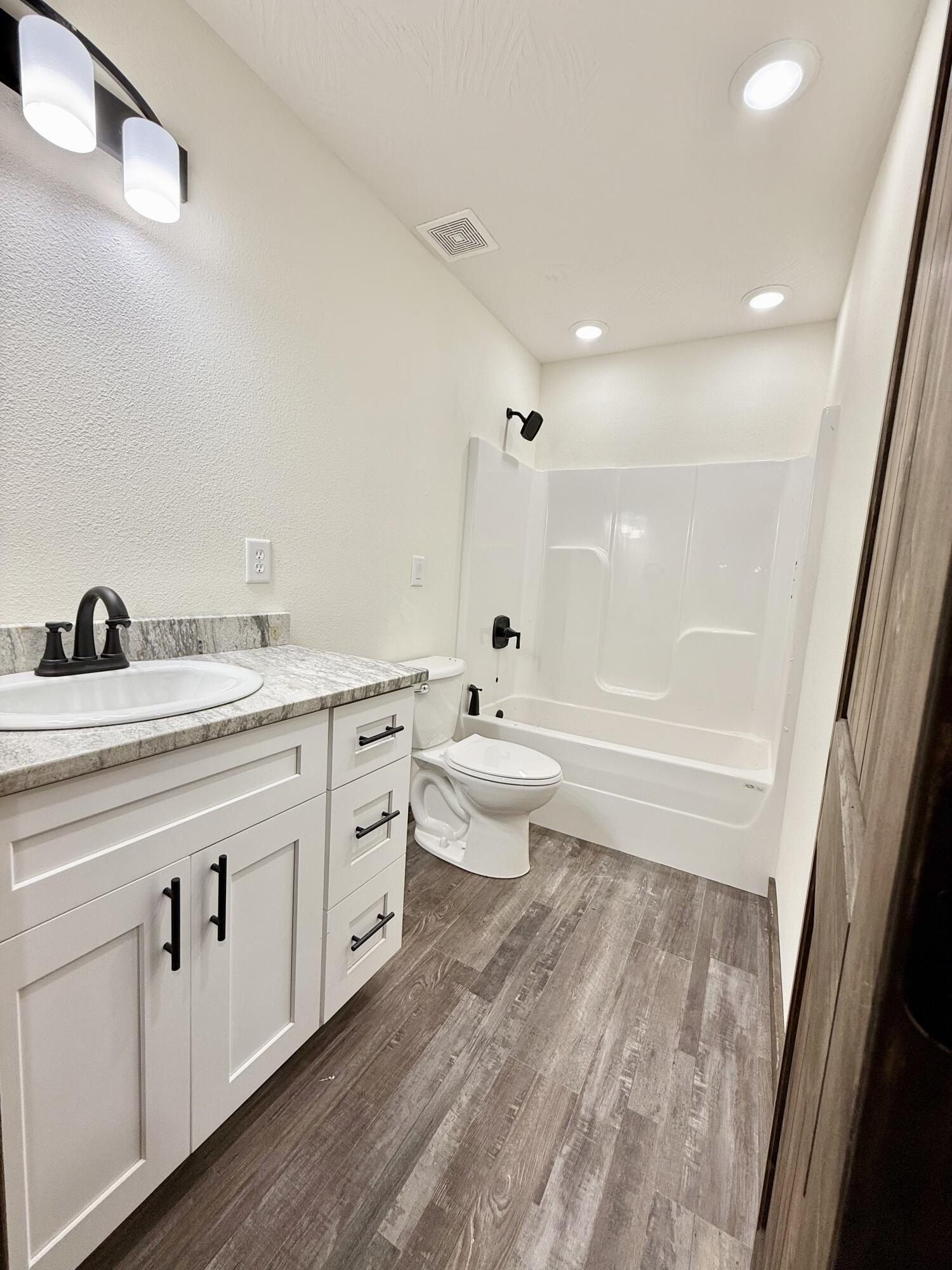 113 Dogwood Street. Cabool, MO 65689