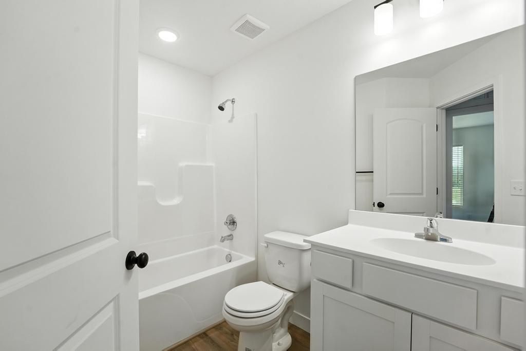 27305 Acacia Drive. Lees Summit, MO 64086