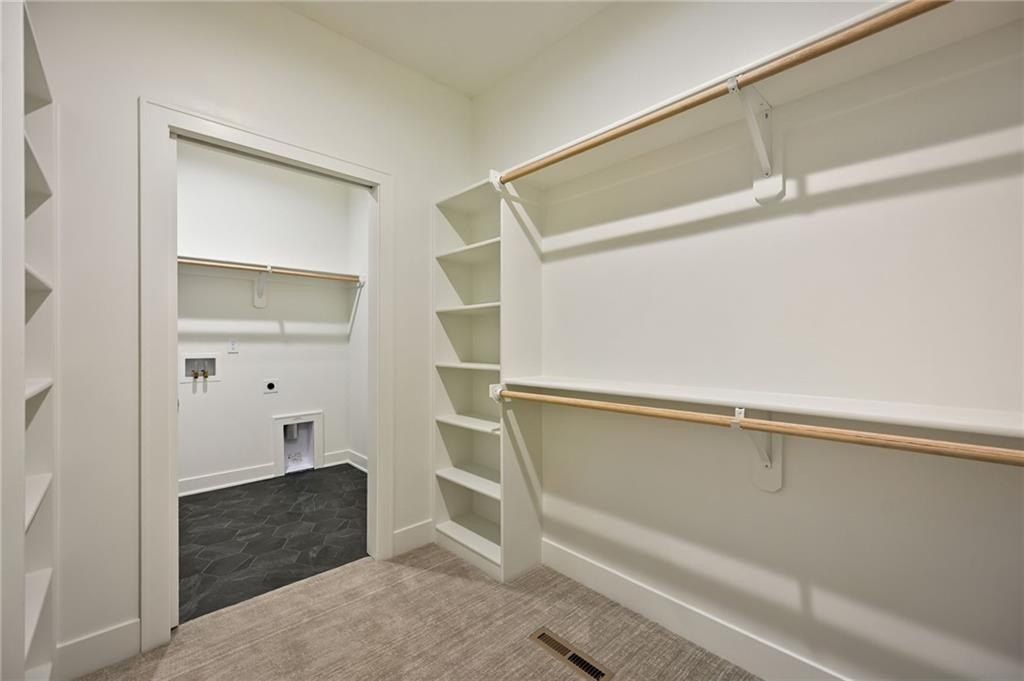 4412 Ne Gateway Drive. Lees Summit, MO 64064