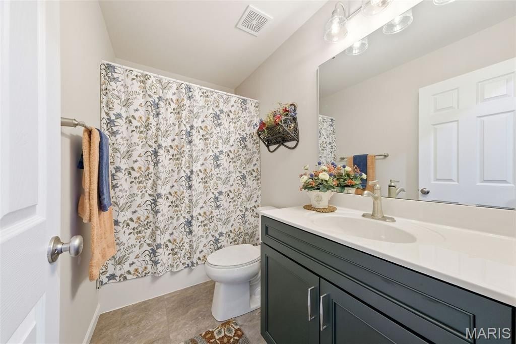 5634 Sun Bear Drive. House Springs, MO 63051