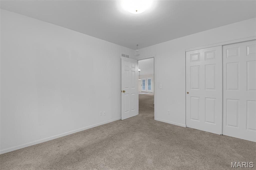 16 Hill Pointe Court. Saint Charles, MO 63303