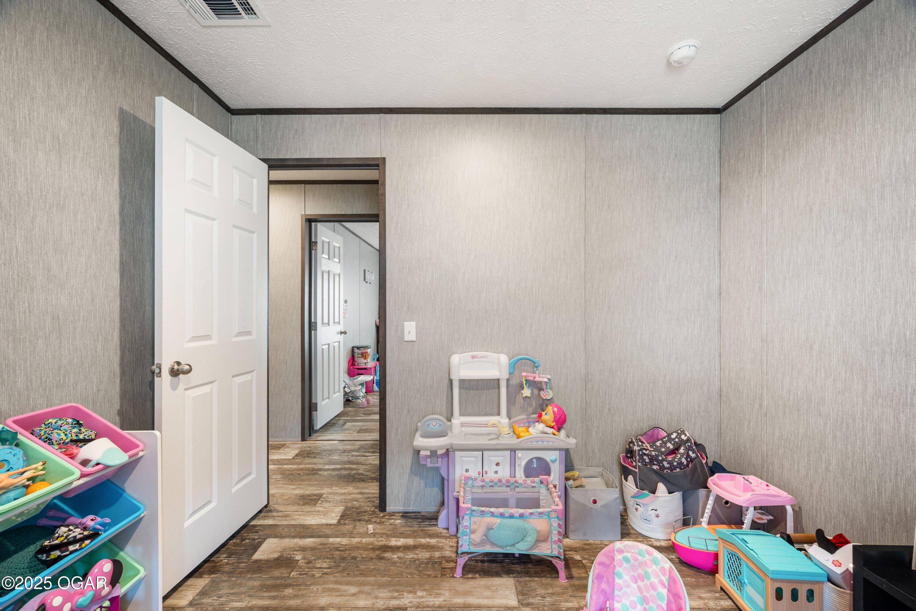 11834 Norway Road. Neosho, MO 64850