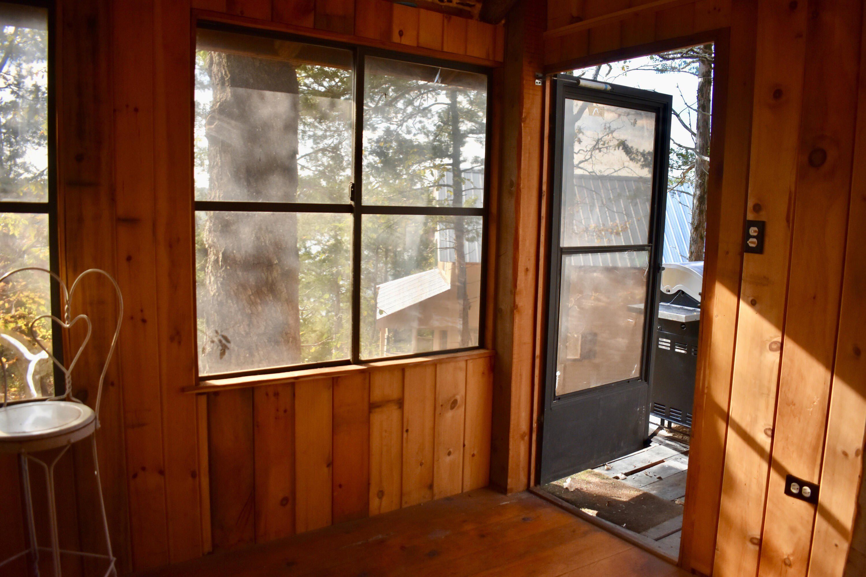 1350 Backwoods Rd. Cedarcreek, MO 65627