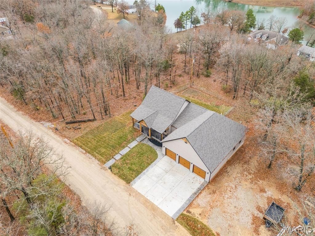 431 Darcie Drive. Bonne Terre, MO 63628