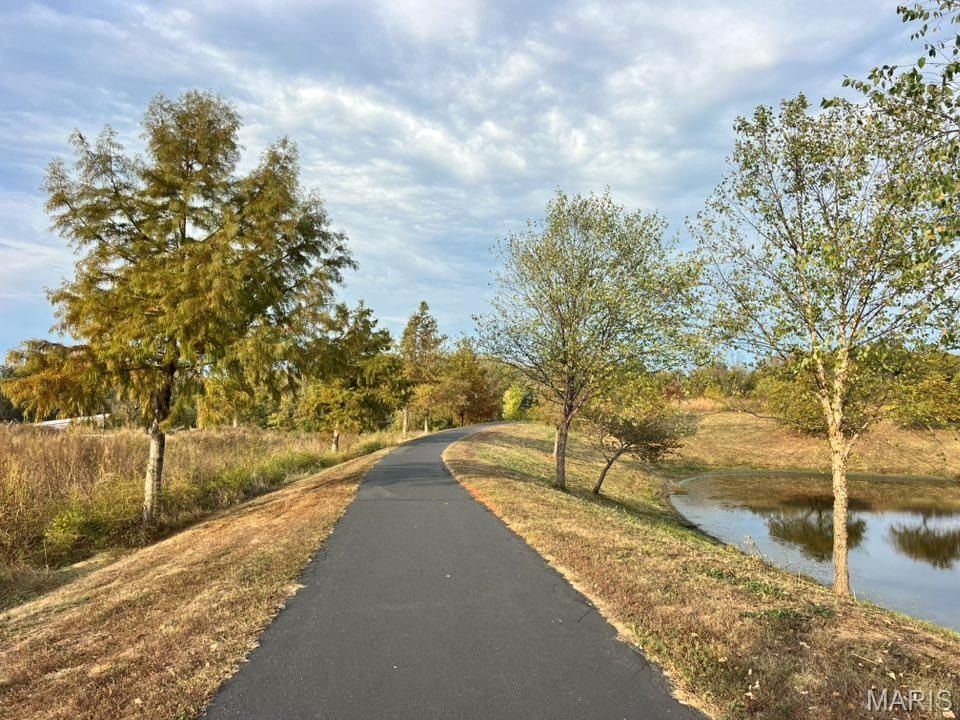 2320 Hanks Close. Washington, MO 63090