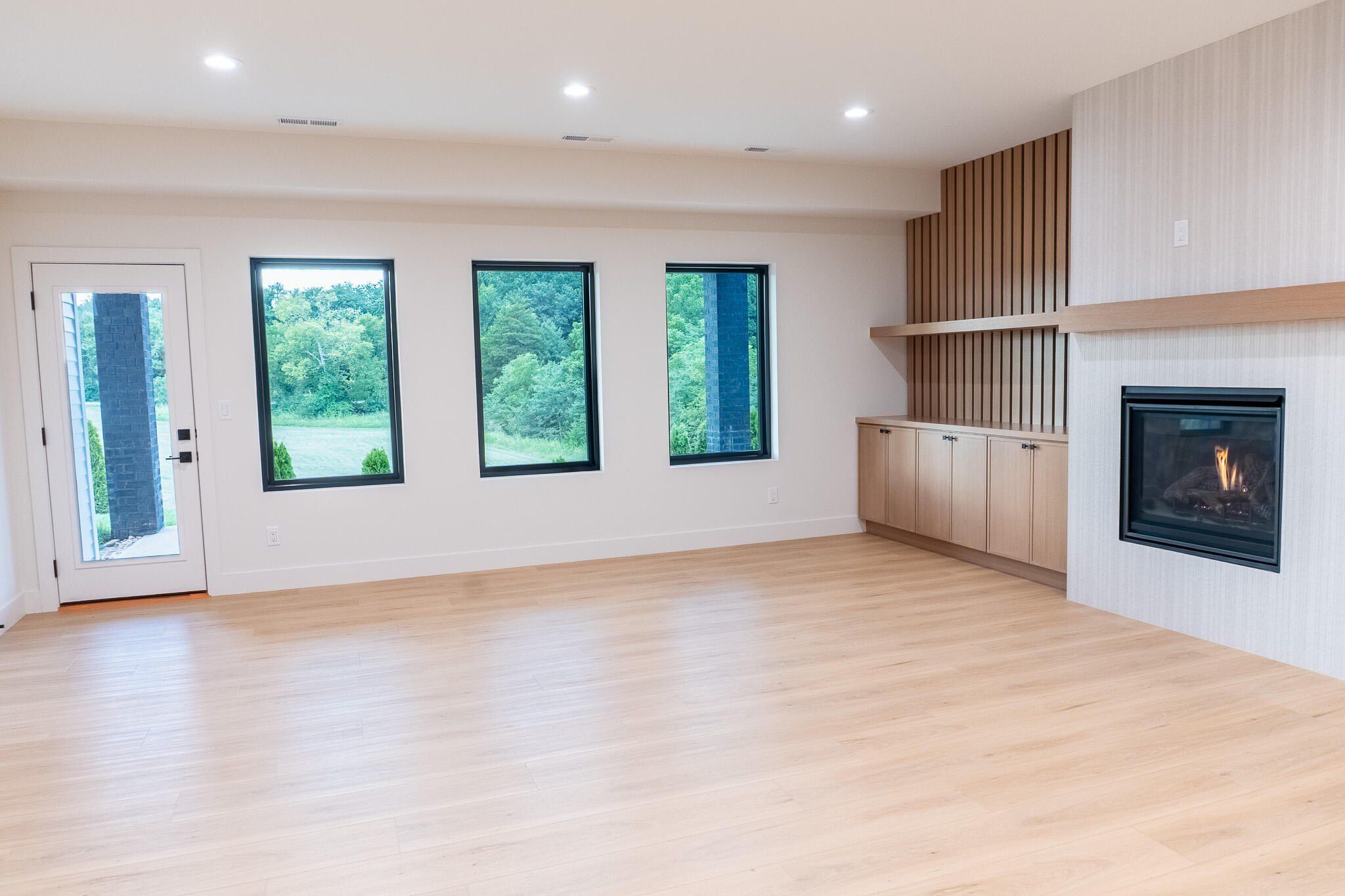 3717 E Woodhue Street. Springfield, MO 65802