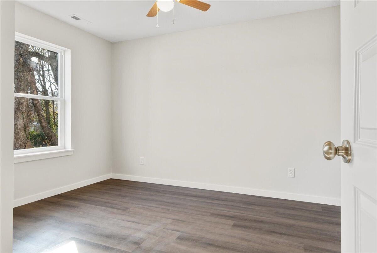 1229 N Warren Avenue. Springfield, MO 65802