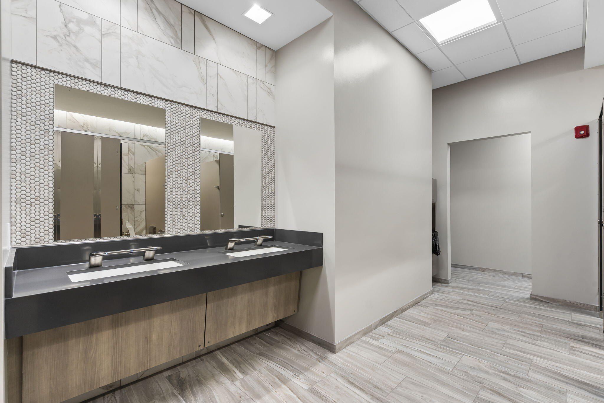 1726 S Luster Avenue. Springfield, MO 65804