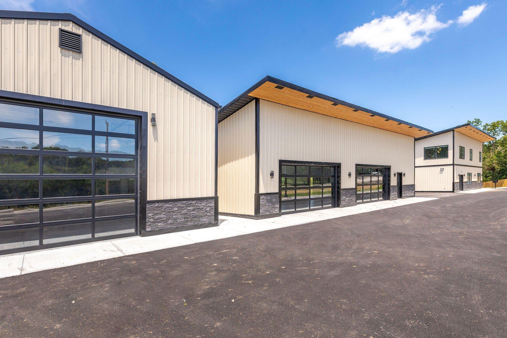 9009 Us Hwy 160. Walnut Shade, MO 65771