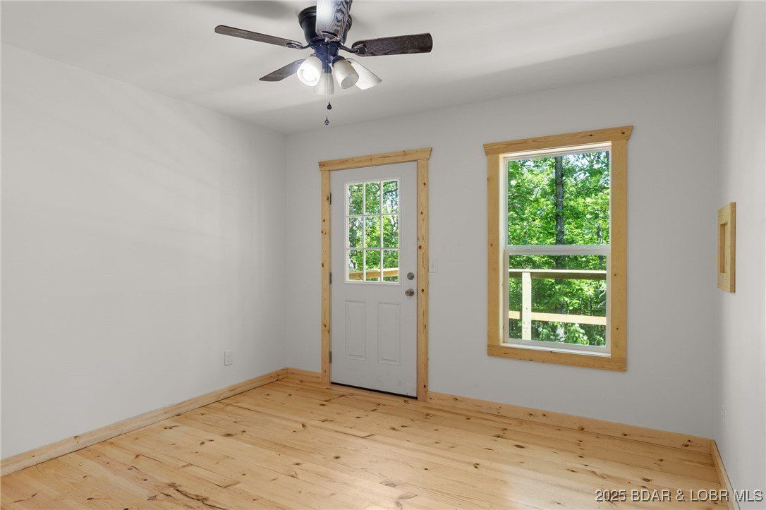 26413 Gardiner Road. Edwards, MO 65326