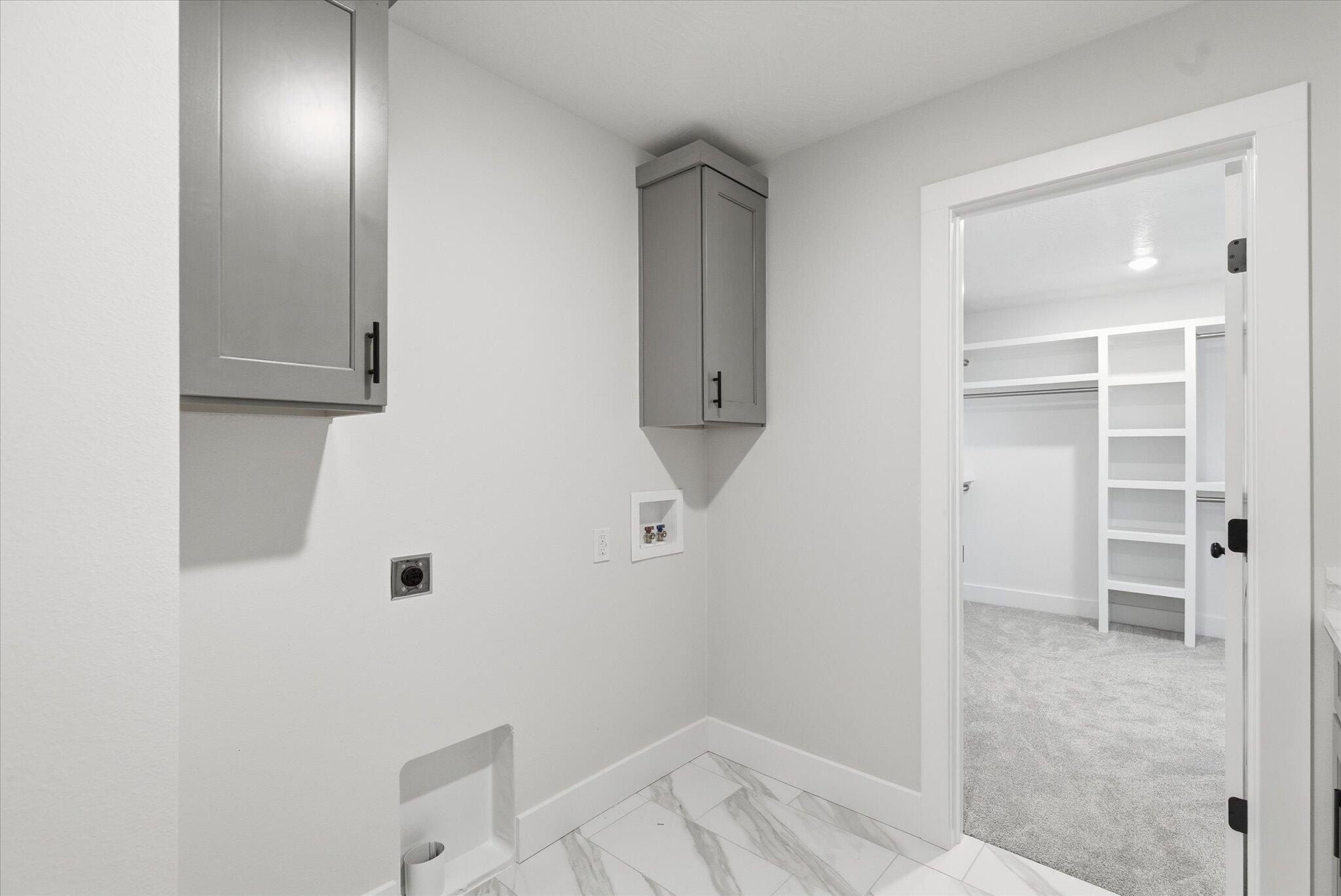 5569 E Wild Horse Drive. Springfield, MO 65802