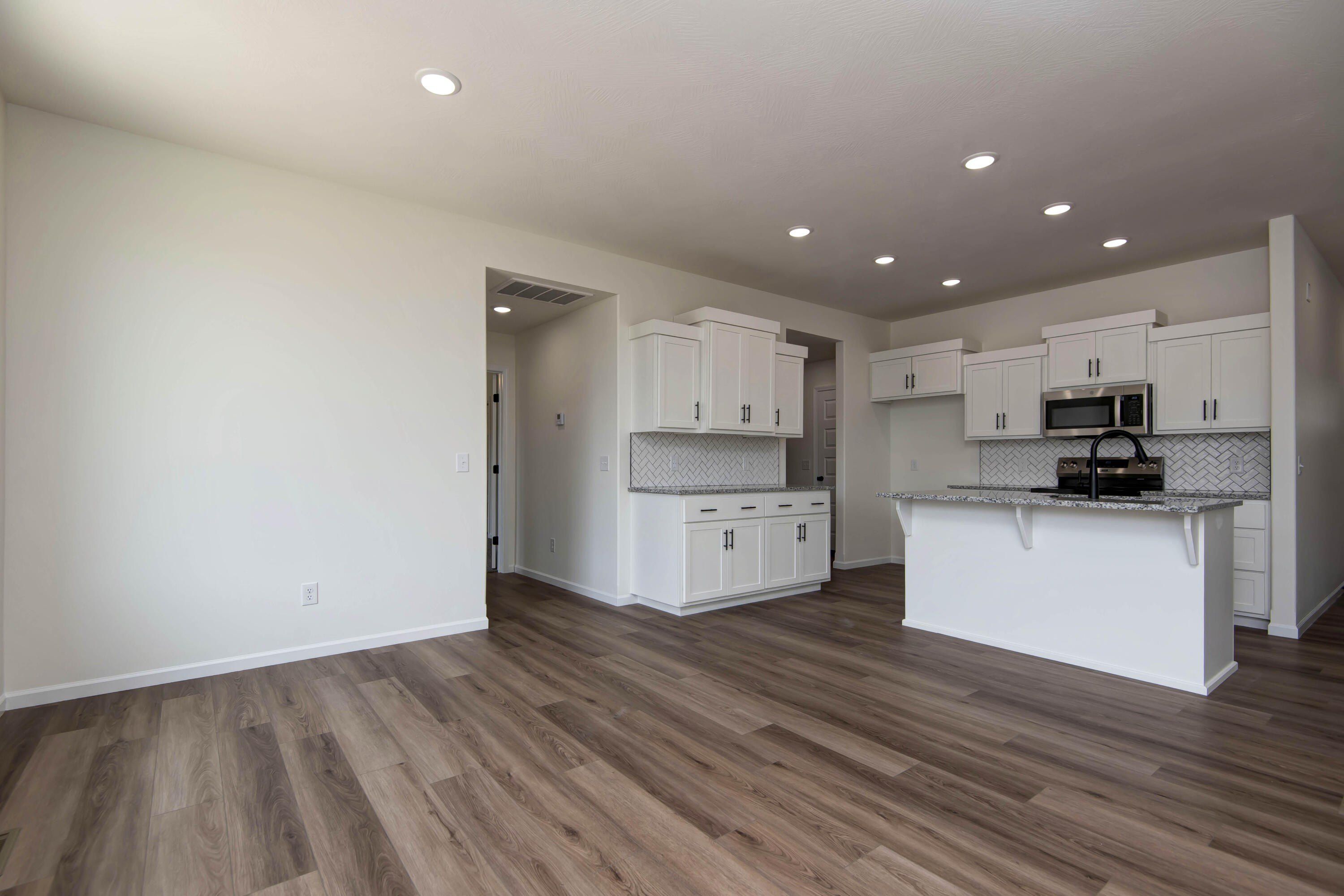 816 S Wheaton Hills Drive Lot 161. Nixa, MO 65714