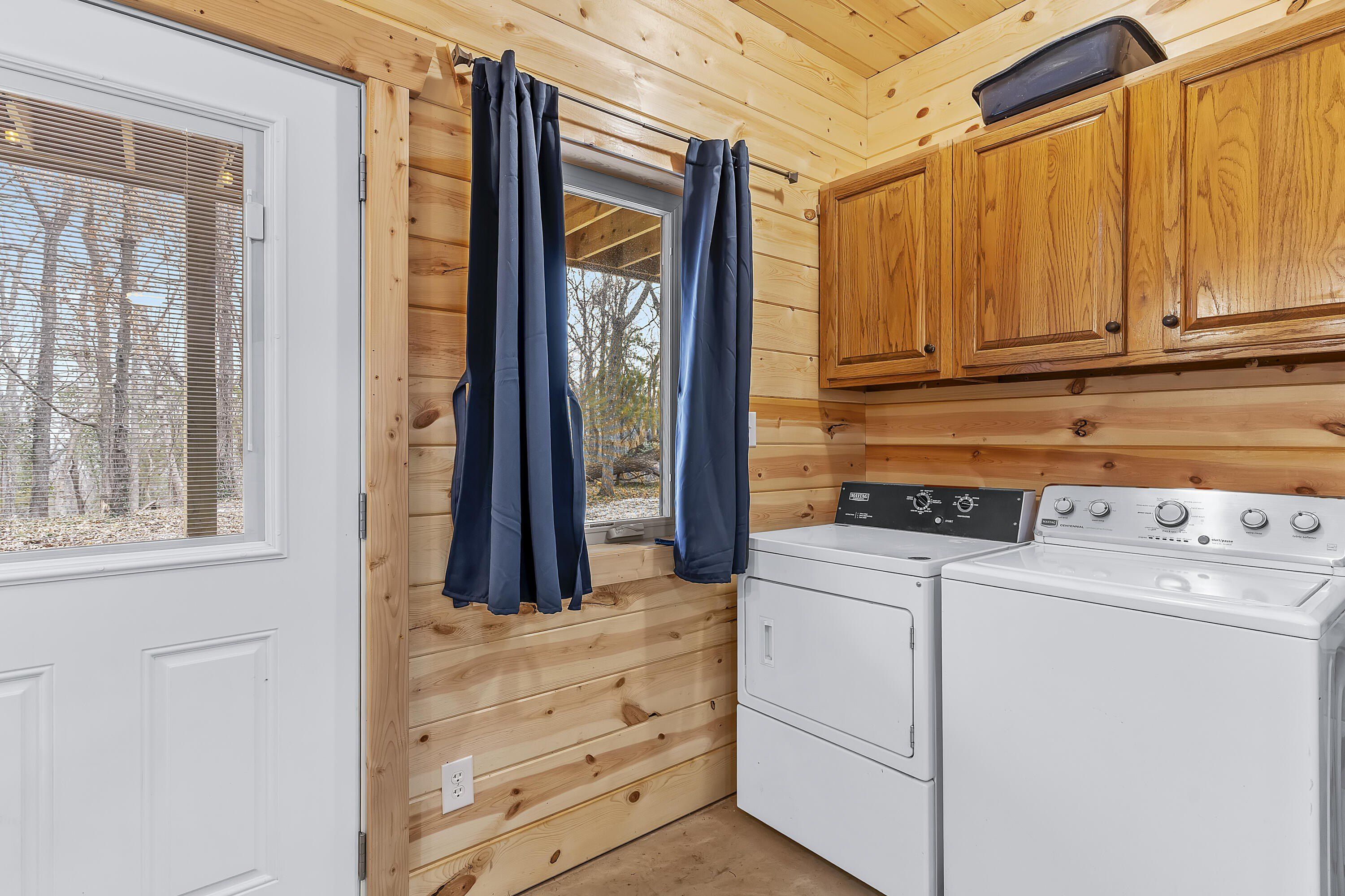 4978 S 11Th Road. Aldrich, MO 65601