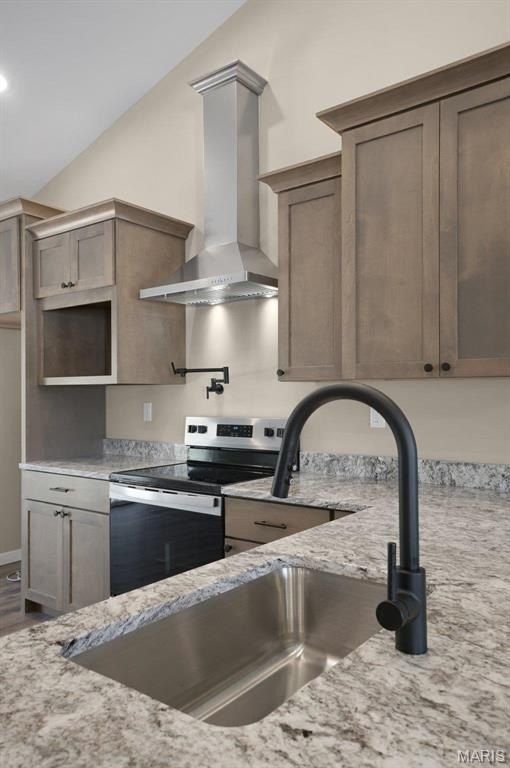 530 Hickory Knoll Drive. Troy, MO 63379